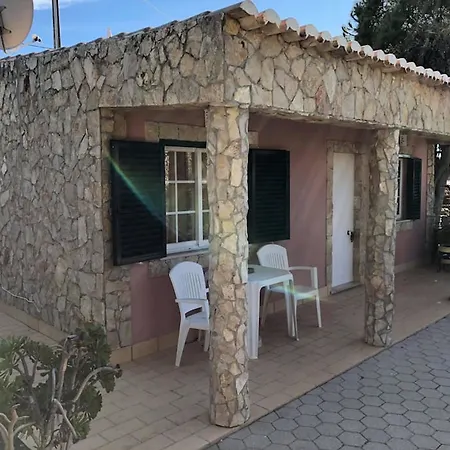 House With One Bedroom In Odiaxere, With Pool Access, Enclosed Garden 公寓
