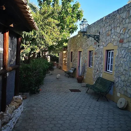 House With One Bedroom In Odiaxere, With Pool Access, Enclosed Garden Apartament *